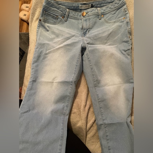 Blue Jeans Ava and Alex Capri 10 petite NWOT - Picture 2 of 6